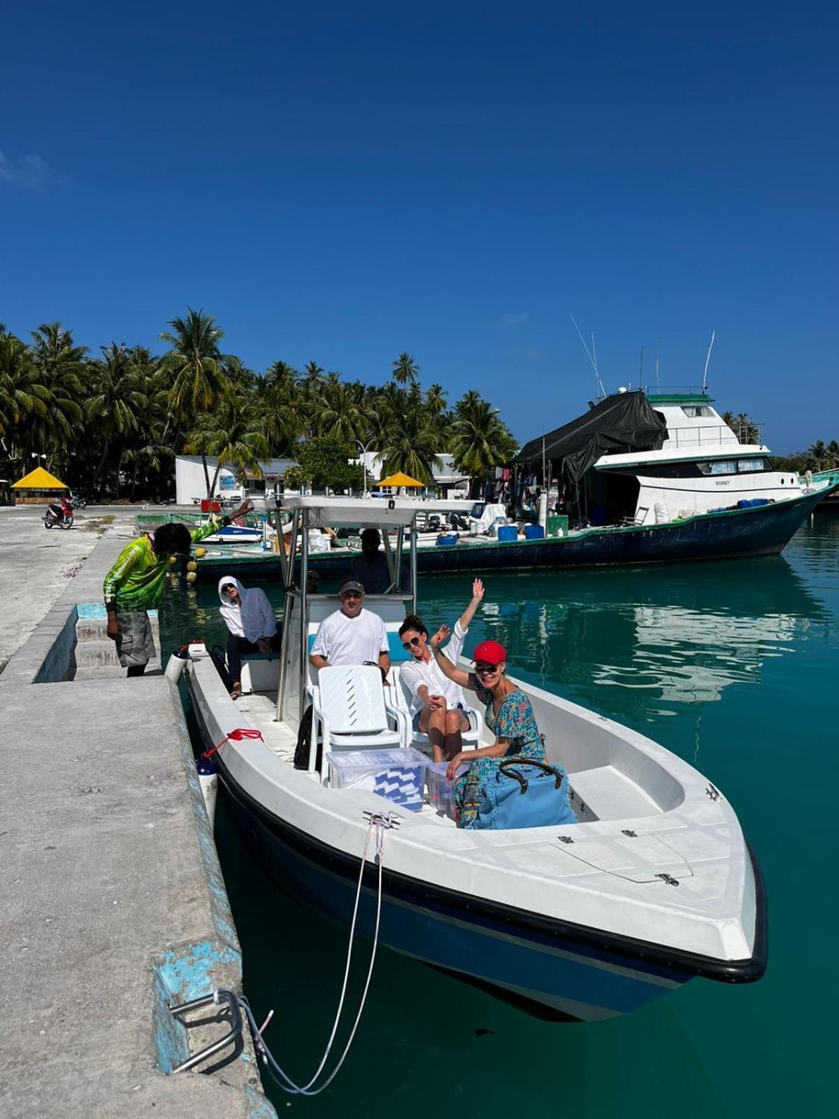 Blue Wave Guest House Maldives Kudahuvadhoo Extérieur photo